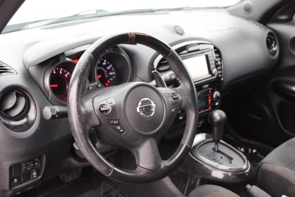 Used 2015 Nissan Juke NISMO image 17