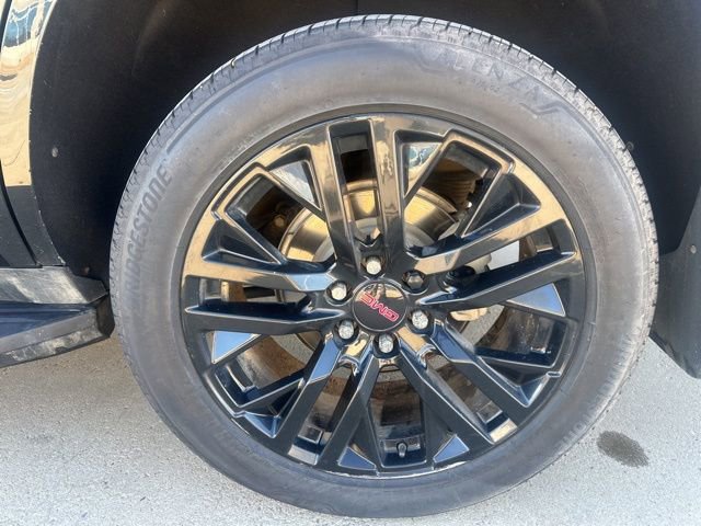 Used 2023 GMC Yukon SLT image 27