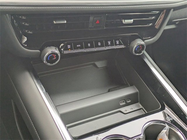 New 2026 Chevrolet Suburban LS image 20