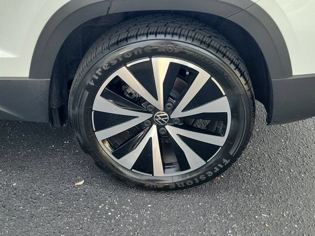 Used 2022 Volkswagen Taos SE FWD image 29