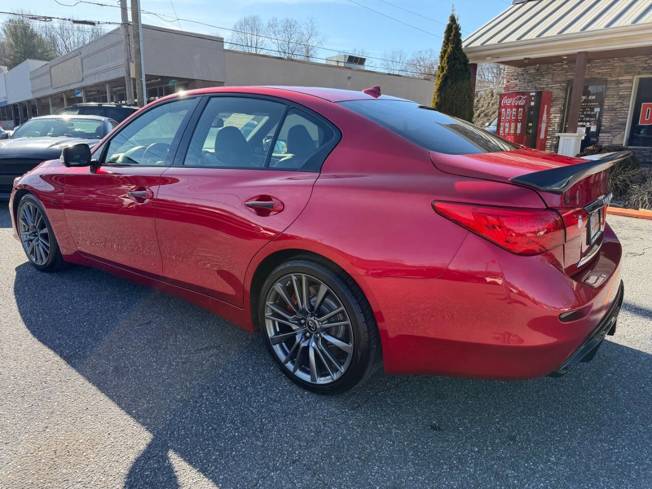 Used 2017 INFINITI Q50 Red Sport 400 image 9