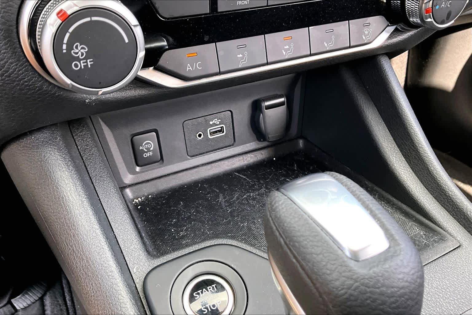 Certified 2024 Nissan Sentra S image 31