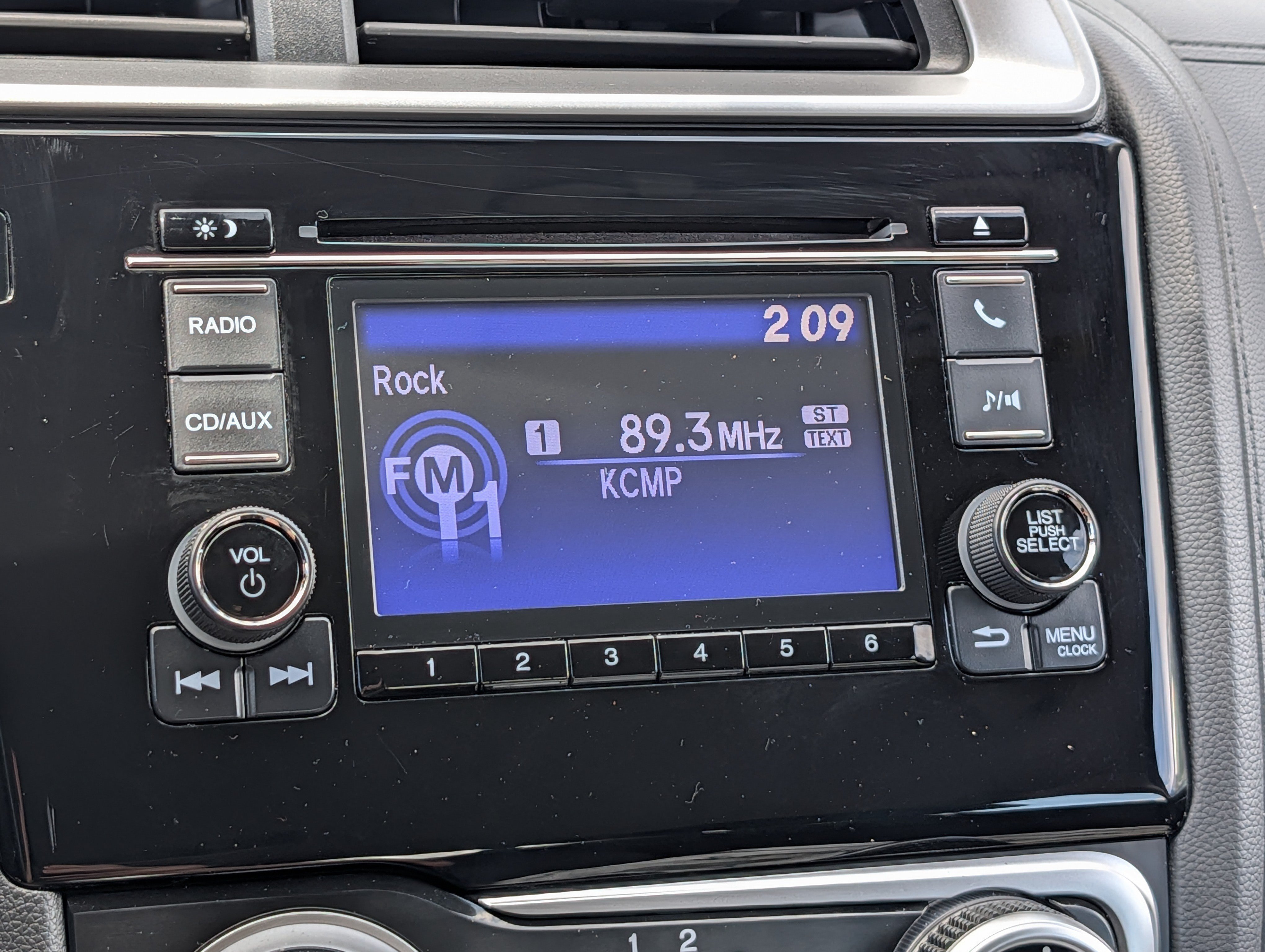Used 2016 Honda Fit LX image 22