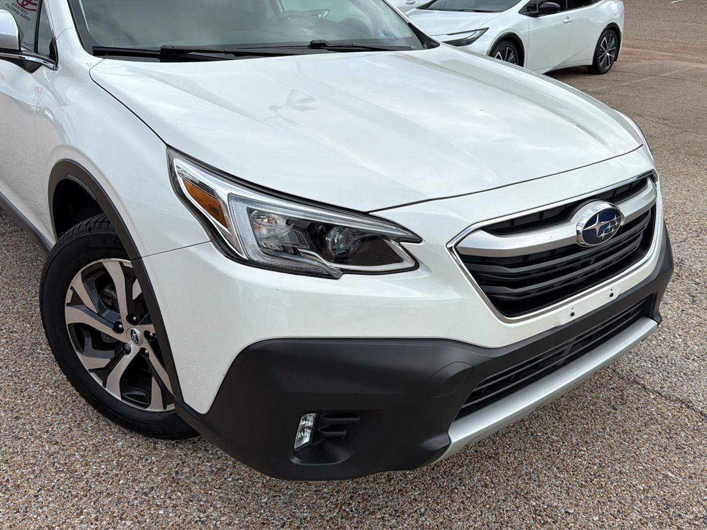 Used 2021 Subaru Outback Touring w/ Popular Package #2 AWD/4WD image 8