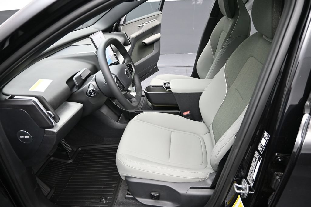 New 2026 Volvo EX30 Plus w/ Protection Package Premier AWD/4WD image 10