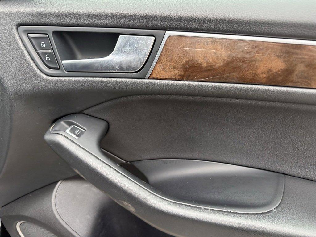 Used 2016 Audi Q5 2.0T Premium Plus w/ Technology Package image 47