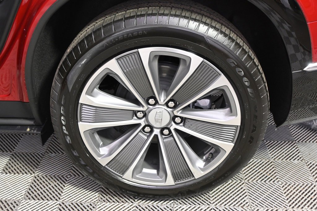 New 2026 Cadillac Vistiq Luxury w/ LPO, Floor Liner Package image 19