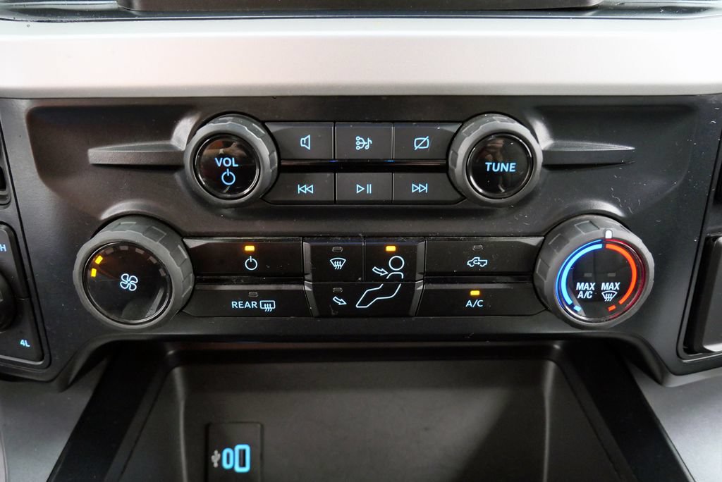 Used 2024 Ford F350 XLT w/ 360-Degree Camera Package AWD/4WD image 30