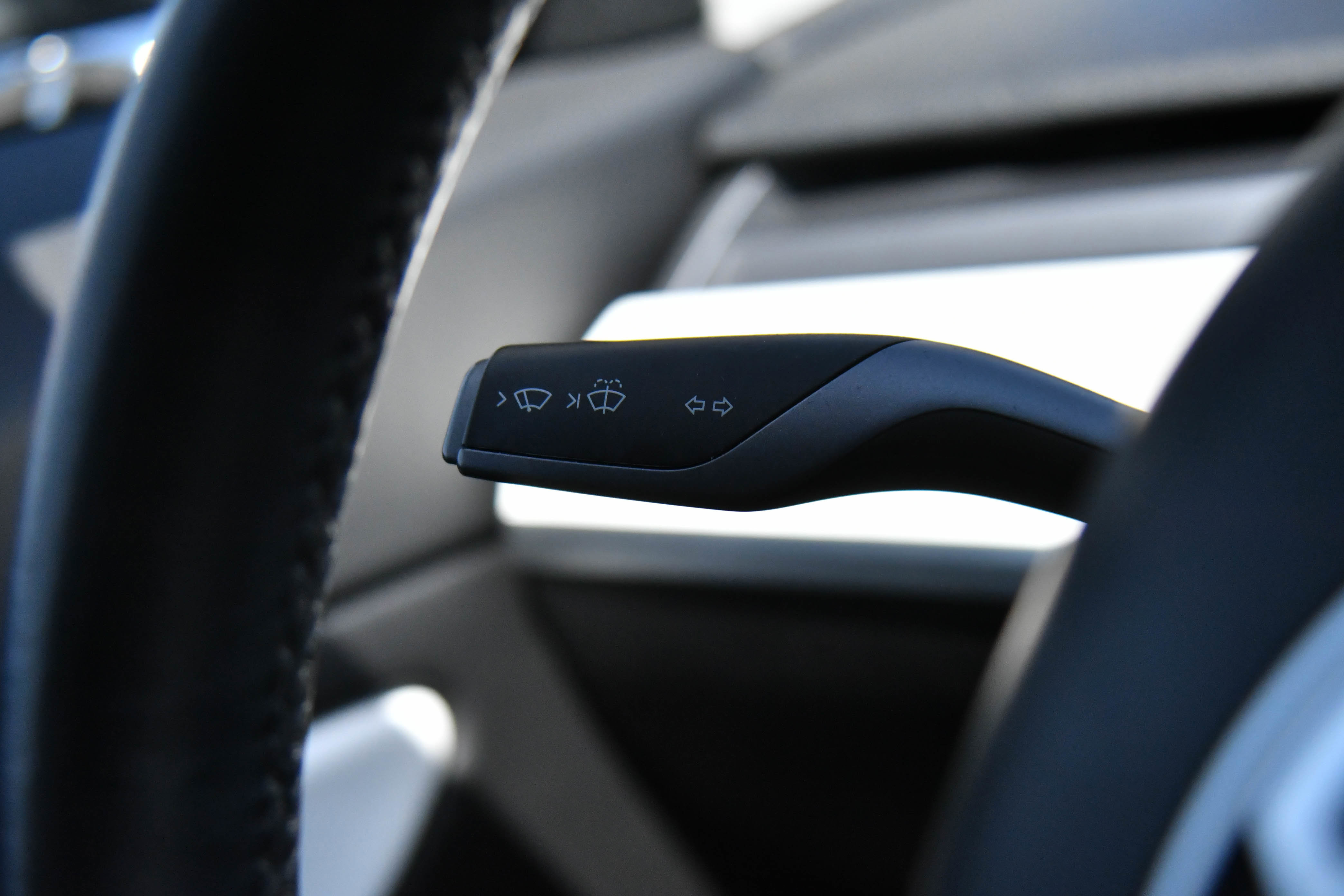 Used 2018 Tesla Model 3 Long Range image 29