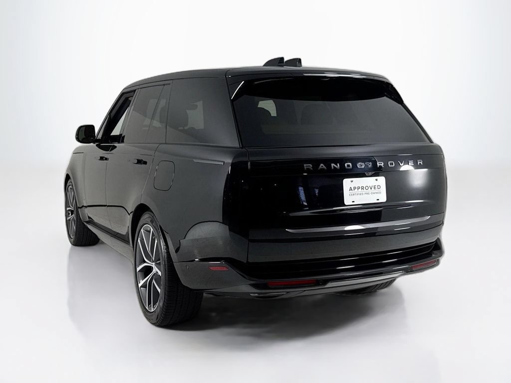 Used 2025 Land Rover Range Rover SE AWD/4WD image 3