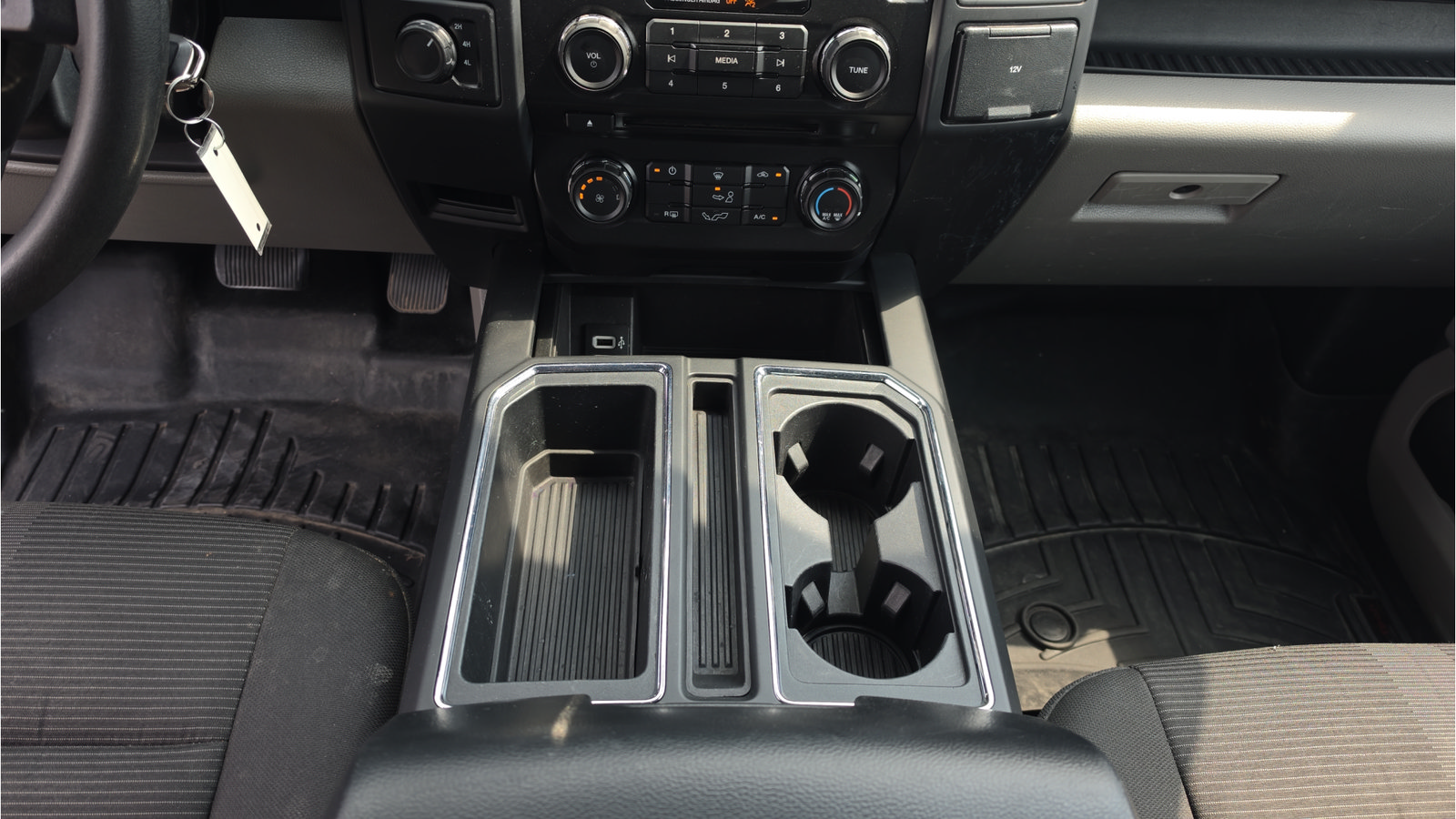 Used 2018 Ford F150 XL w/ Equipment Group 101A Mid AWD/4WD image 17