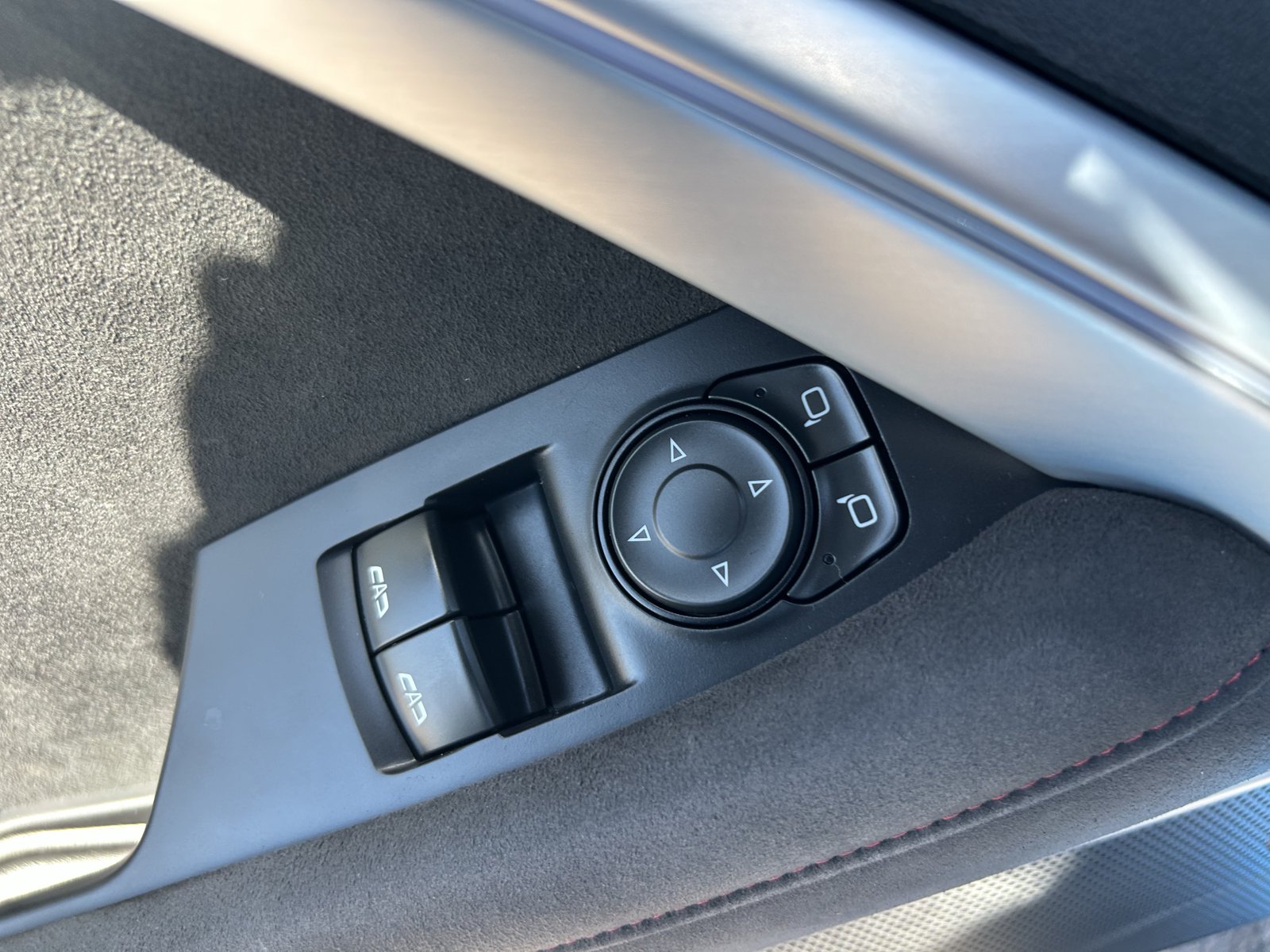 Used 2022 Chevrolet Camaro ZL1 RWD image 31