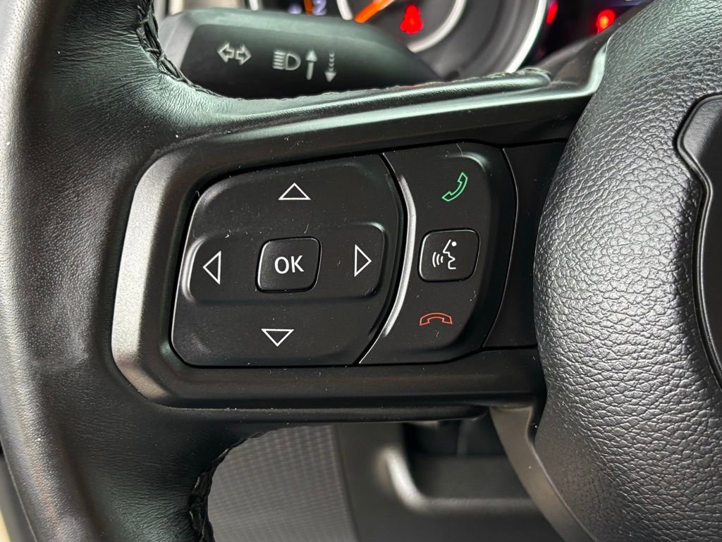 Used 2022 Jeep Gladiator Willys image 13