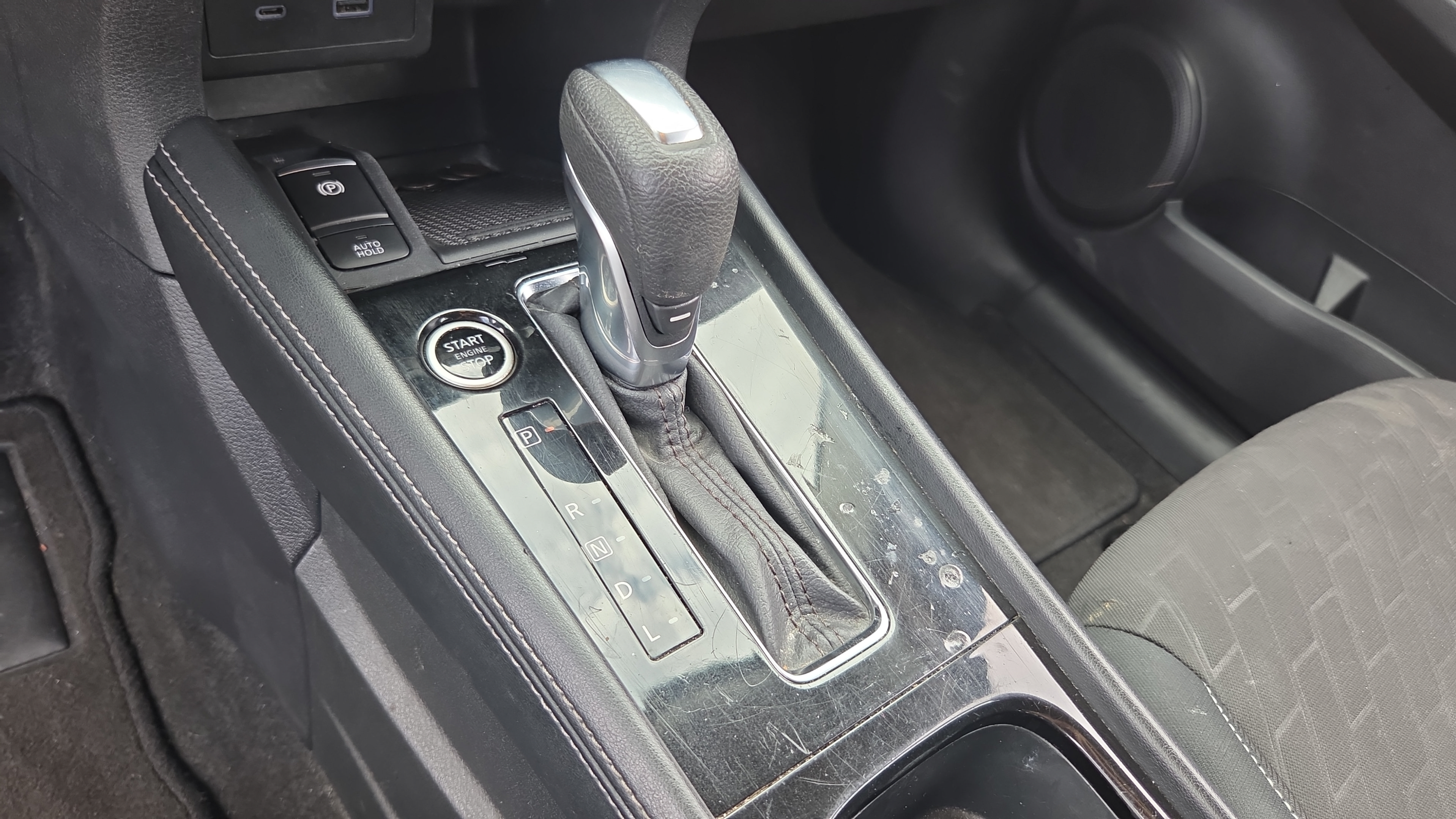 Used 2024 Nissan Kicks SV FWD image 21