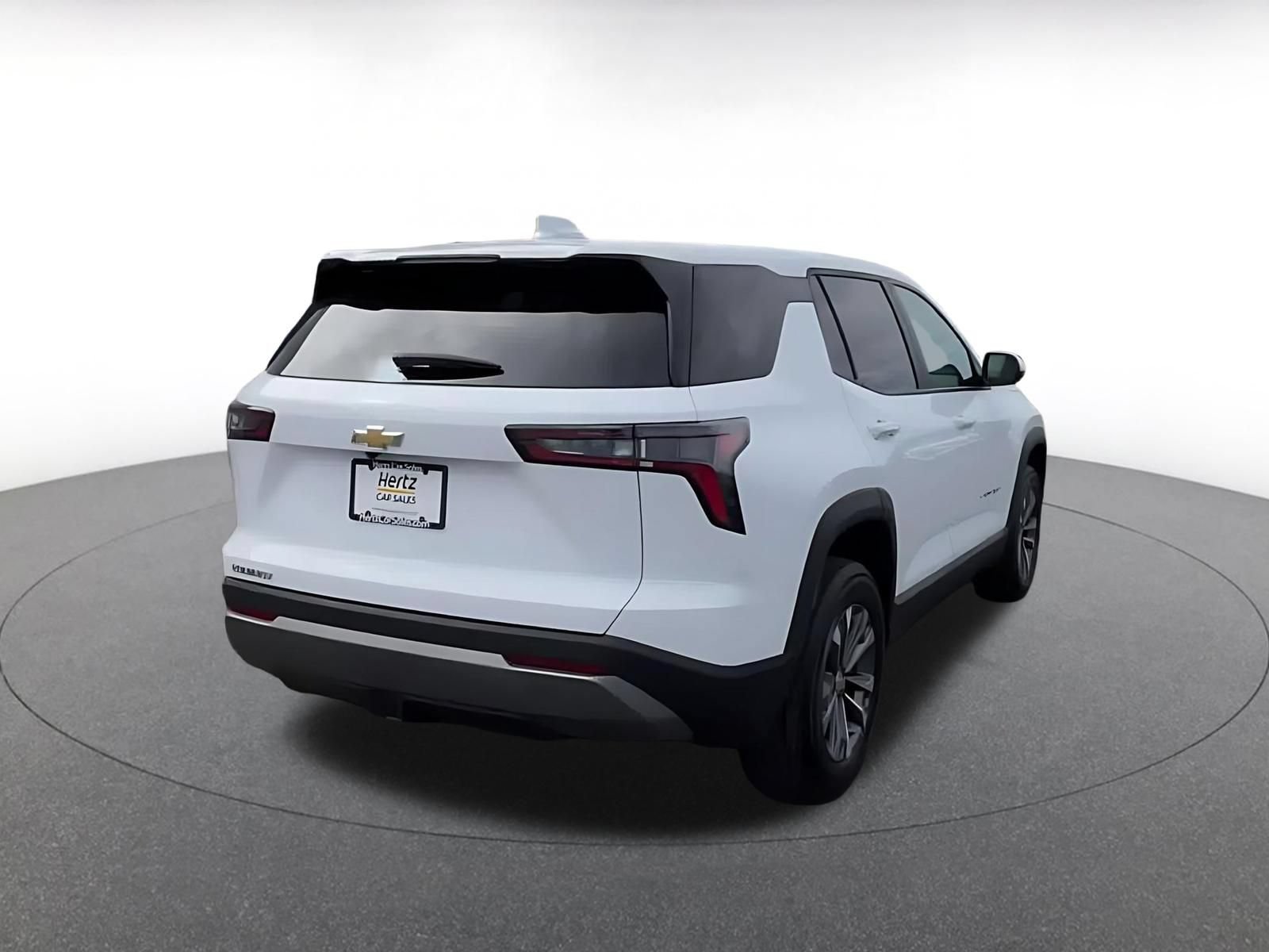 Used 2025 Chevrolet Equinox LT FWD image 13