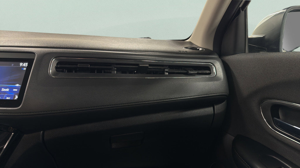 Used 2021 Honda HR-V EX image 32