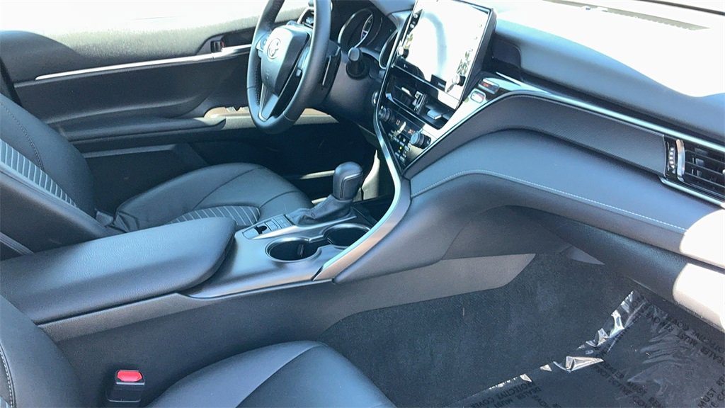 Used 2024 Toyota Camry SE w/ Audio Upgrade Package image 14