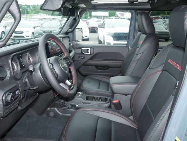 Used 2024 Jeep Wrangler Unlimited Rubicon AWD/4WD image 2