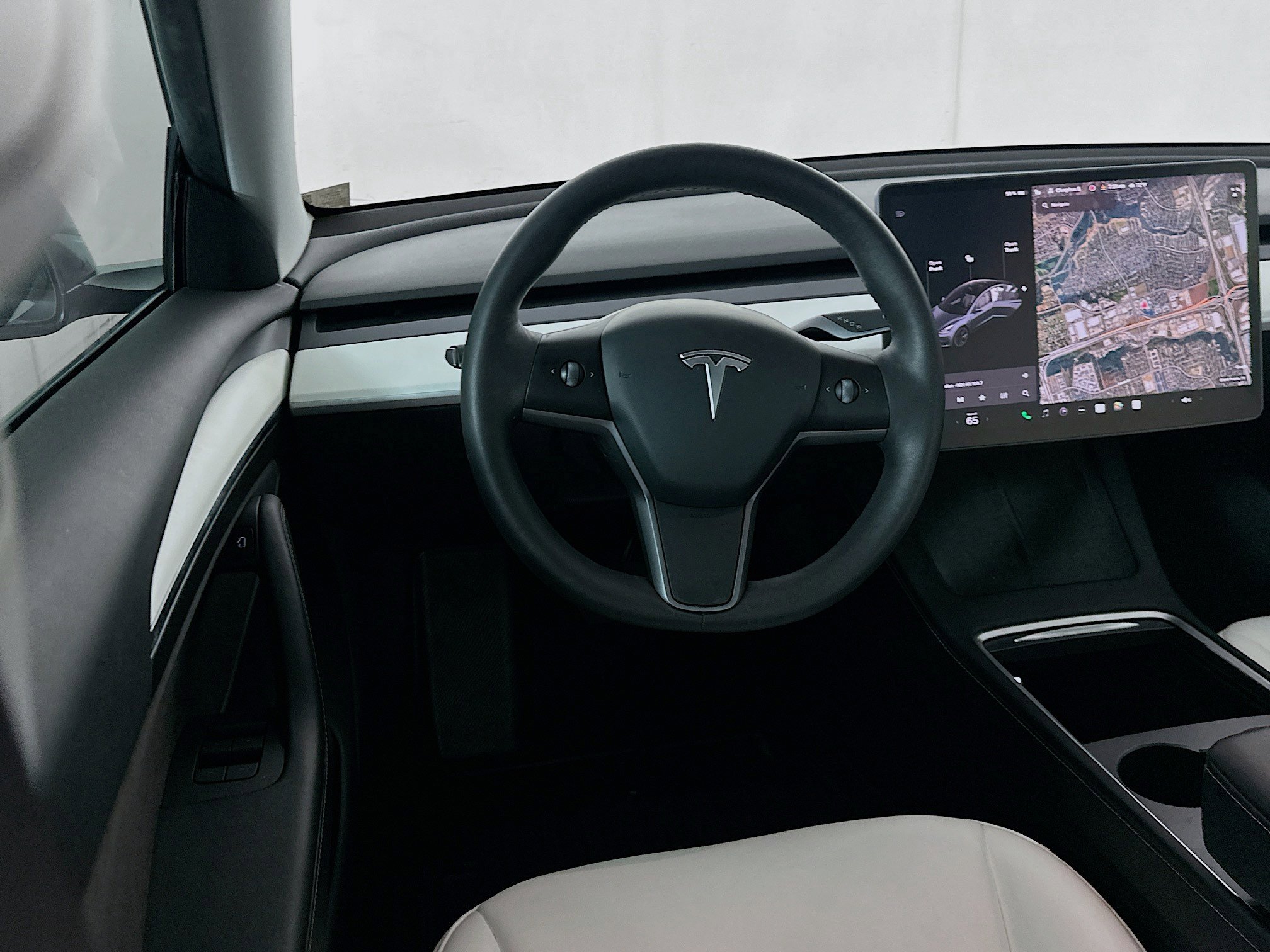 Used 2021 Tesla Model 3 Standard Range Plus image 16