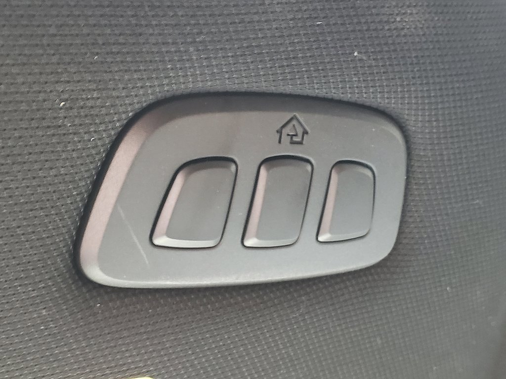 Certified 2022 Ford Expedition Limited image 24