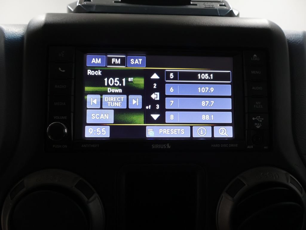 Used 2015 Jeep Wrangler Unlimited Sport AWD/4WD image 23