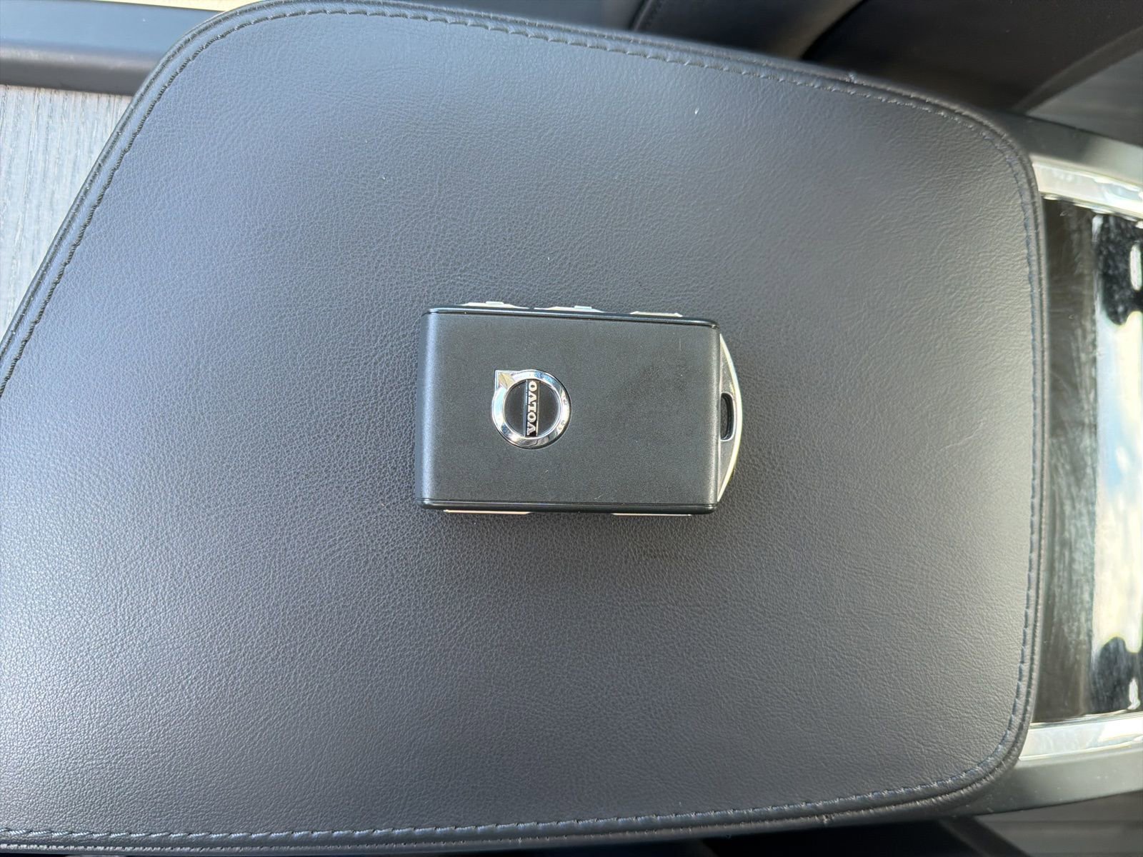 Certified 2025 Volvo S90 B6 Plus w/ Protection Package Premier image 98