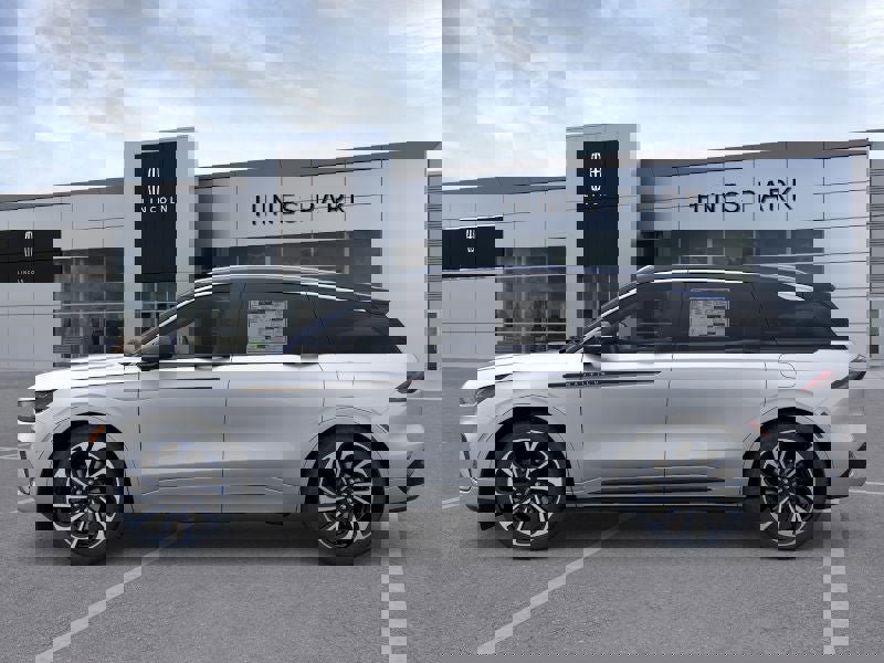 New 2026 Lincoln Nautilus Black Label image 3