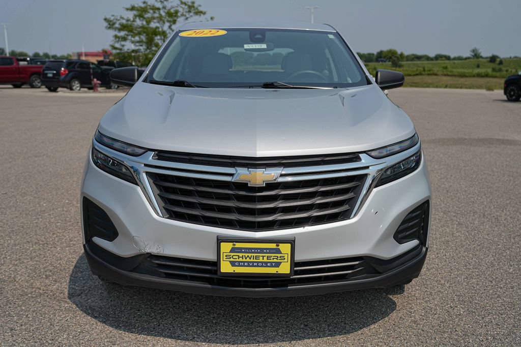 Used 2022 Chevrolet Equinox LS AWD/4WD image 2
