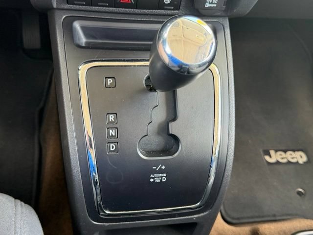 Used 2016 Jeep Patriot Latitude FWD image 21