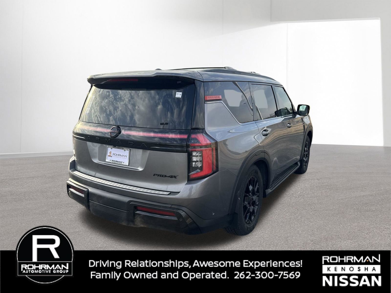 Used 2026 Nissan Armada PRO-4X AWD/4WD image 5