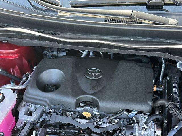 Used 2025 Toyota Sienna XLE image 36