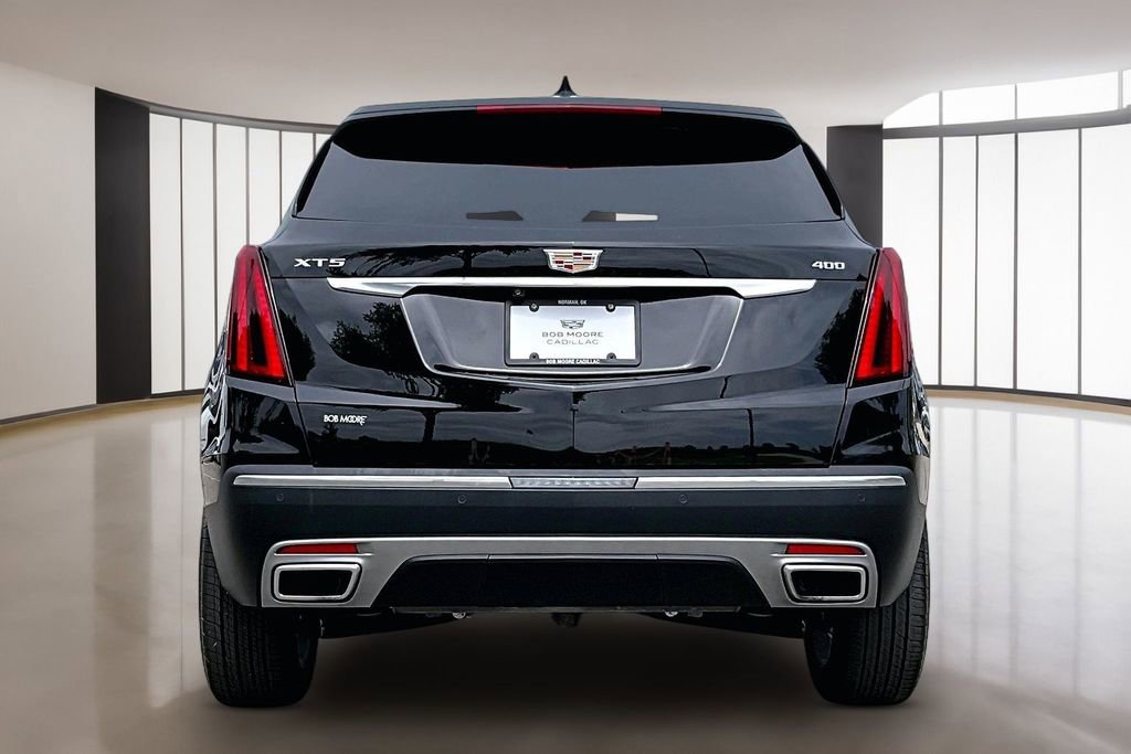 Certified 2025 Cadillac XT5 Premium Luxury FWD image 4