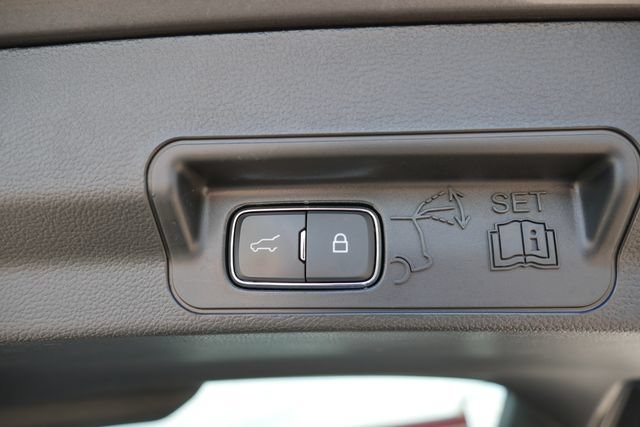 Used 2023 Ford Explorer XLT w/ Equipment Group 202A AWD/4WD image 12