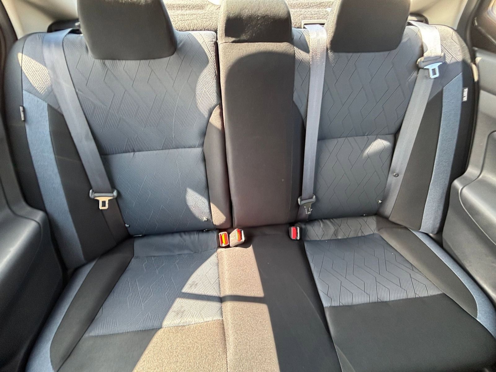 Used 2025 Nissan Versa SV FWD image 36