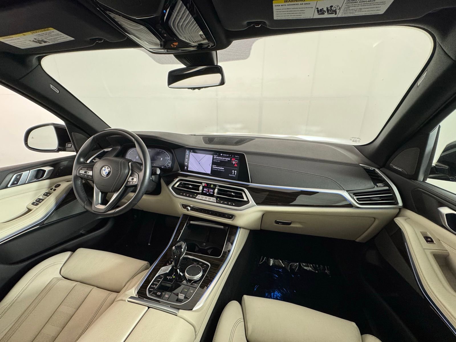 Used 2021 BMW X5 xDrive45e w/ Premium Package image 2