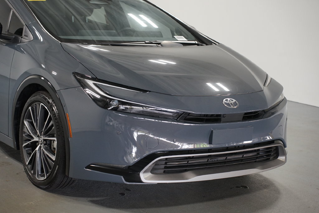 Certified 2024 Toyota Prius Limited w/ Limited Premium Package FWD image 4