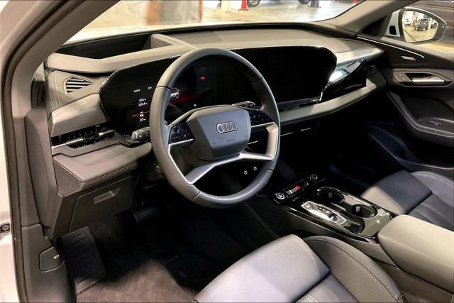 Used 2025 Audi Q6 e-tron Premium Plus w/ Premium Plus image 14