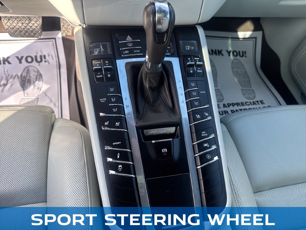Used 2016 Porsche Macan Turbo AWD/4WD image 19