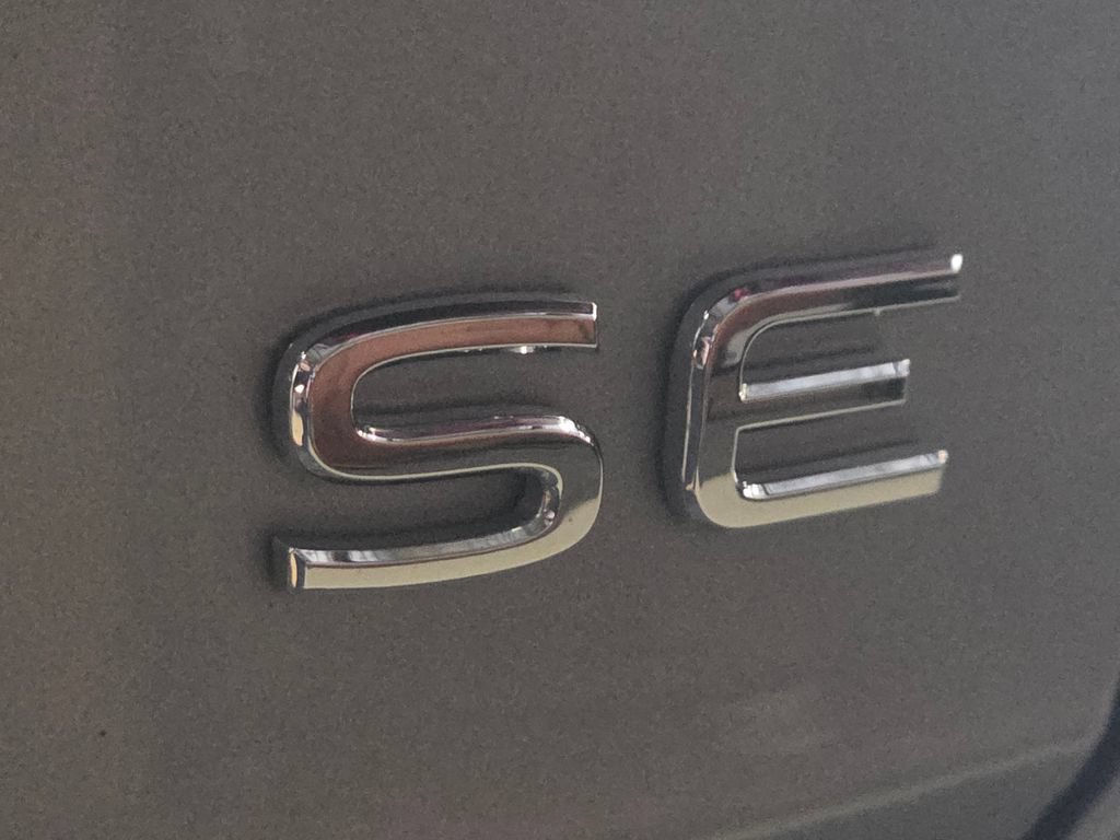 Used 2023 Volkswagen Jetta SE FWD image 17