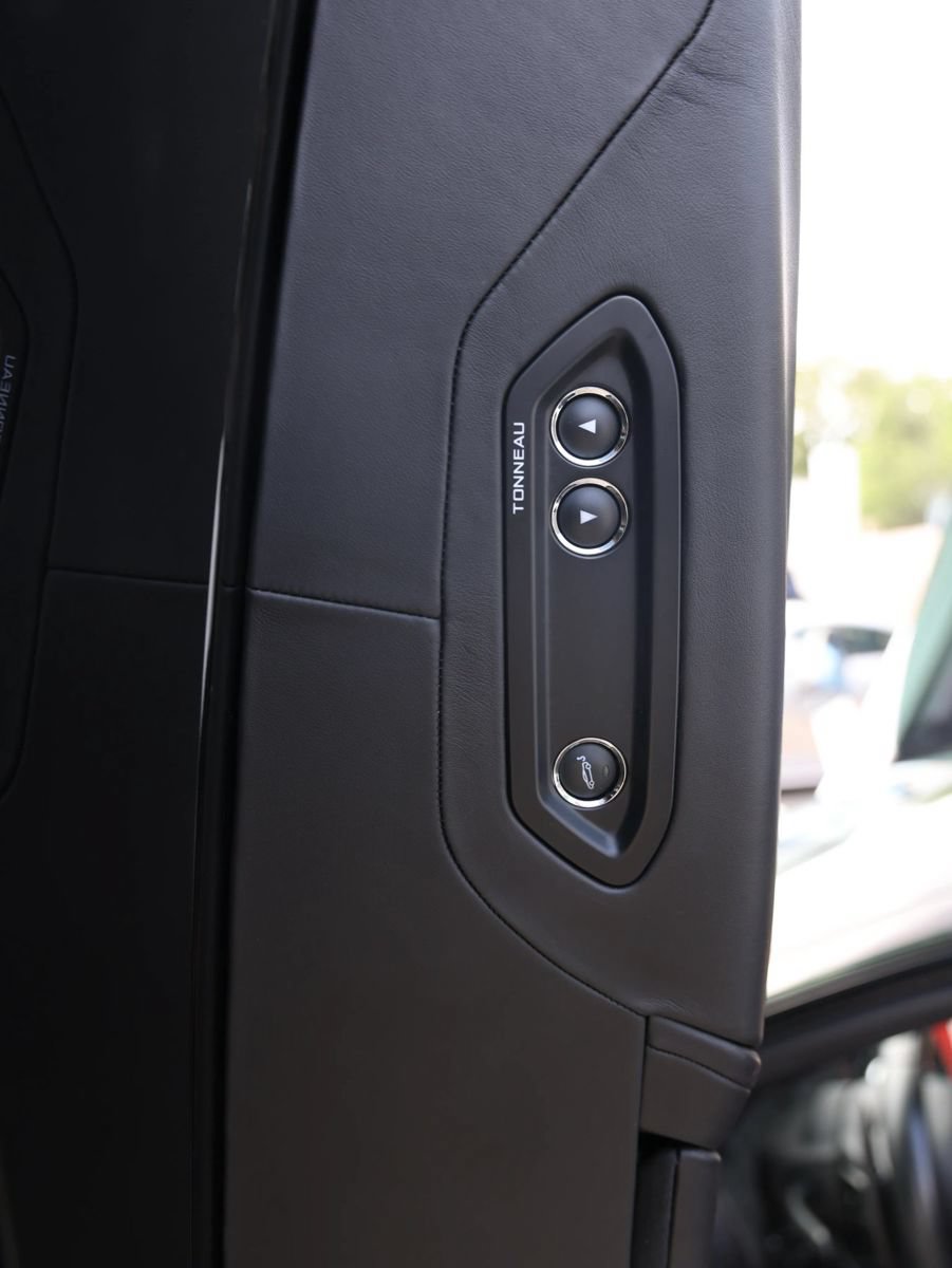 Used 2020 McLaren 720S Spider RWD image 34