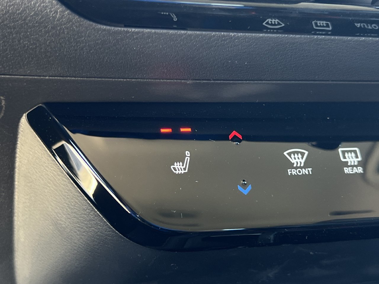 New 2027 Nissan Kicks SR AWD/4WD image 12