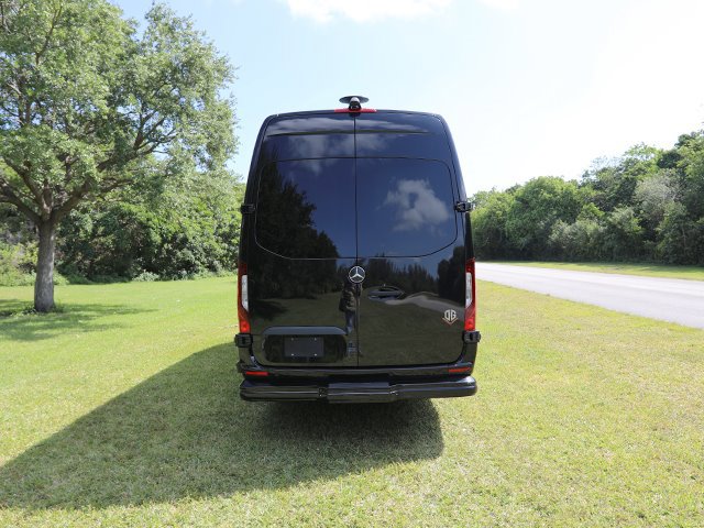 Used 2023 Mercedes-Benz Sprinter 3500 image 44
