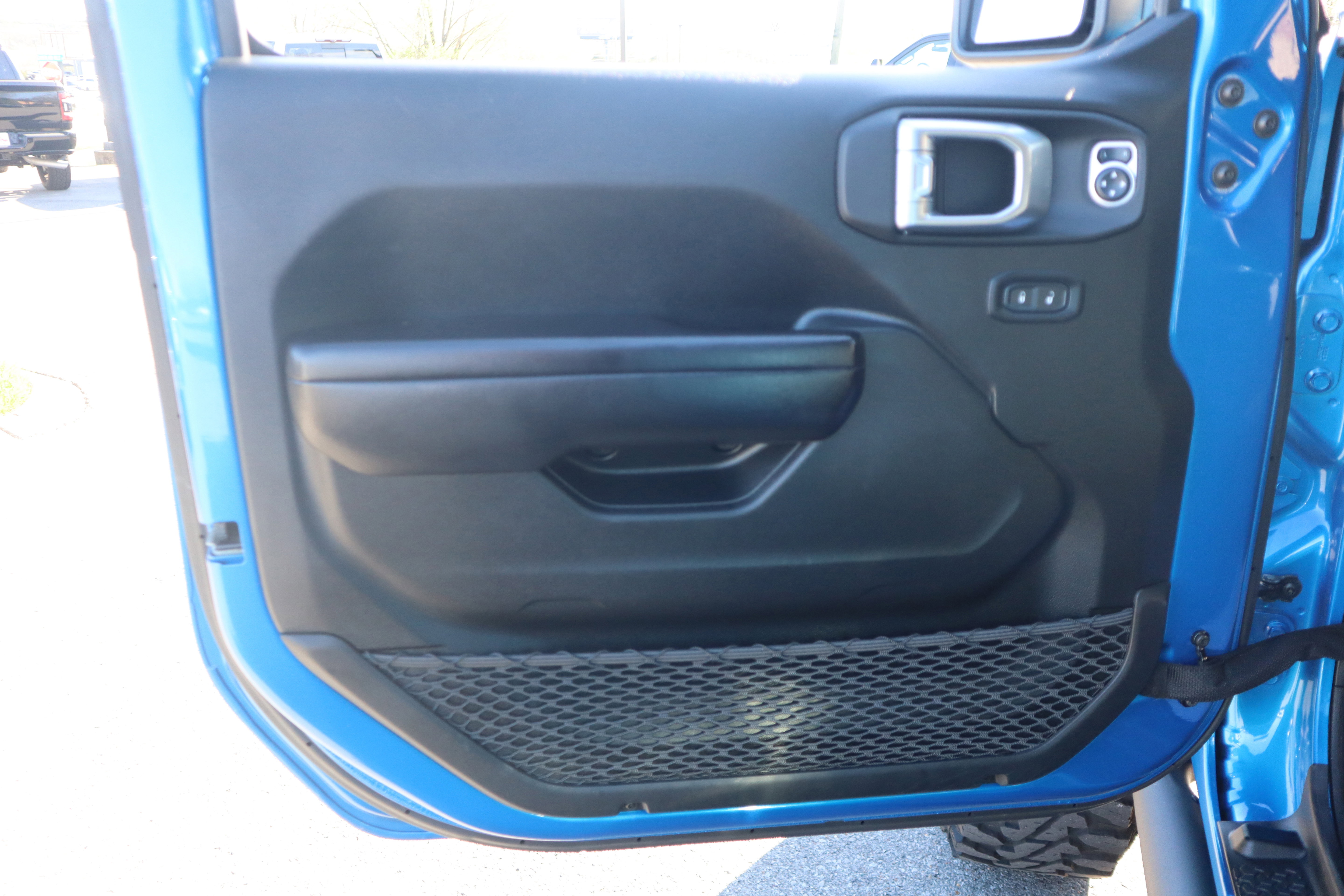 Used 2021 Jeep Gladiator Sport image 24