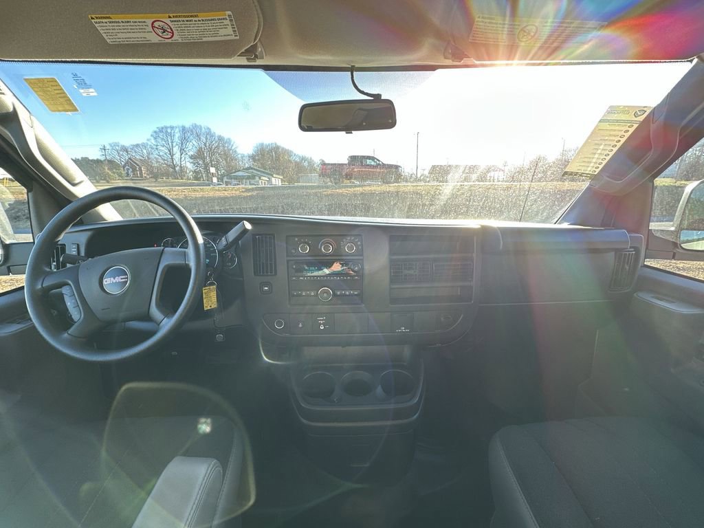 Used 2024 GMC Savana 2500 w/ Driver Convenience Package image 21
