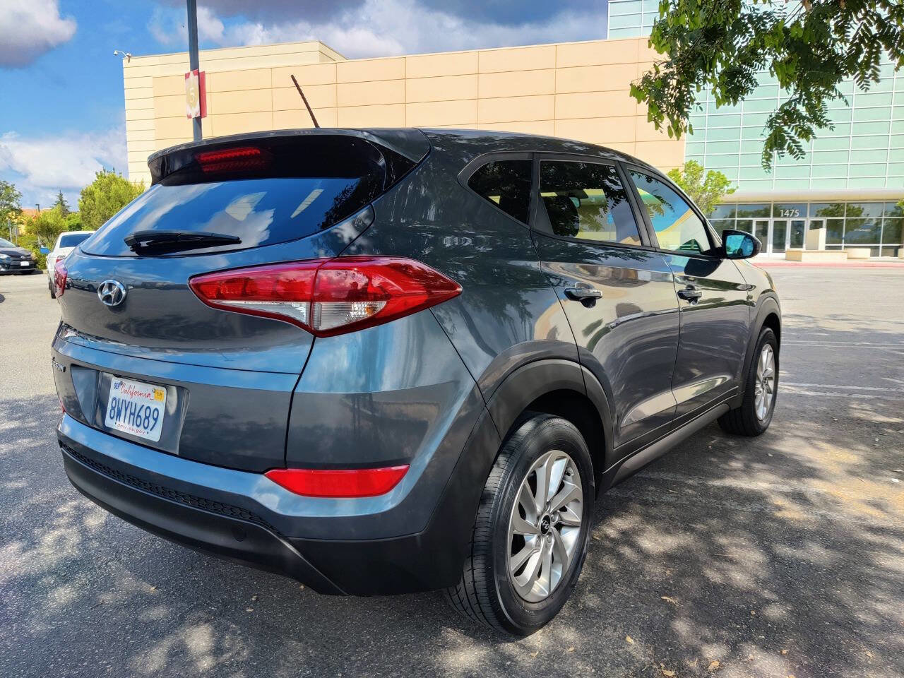 Used 2017 Hyundai Tucson SE image 4