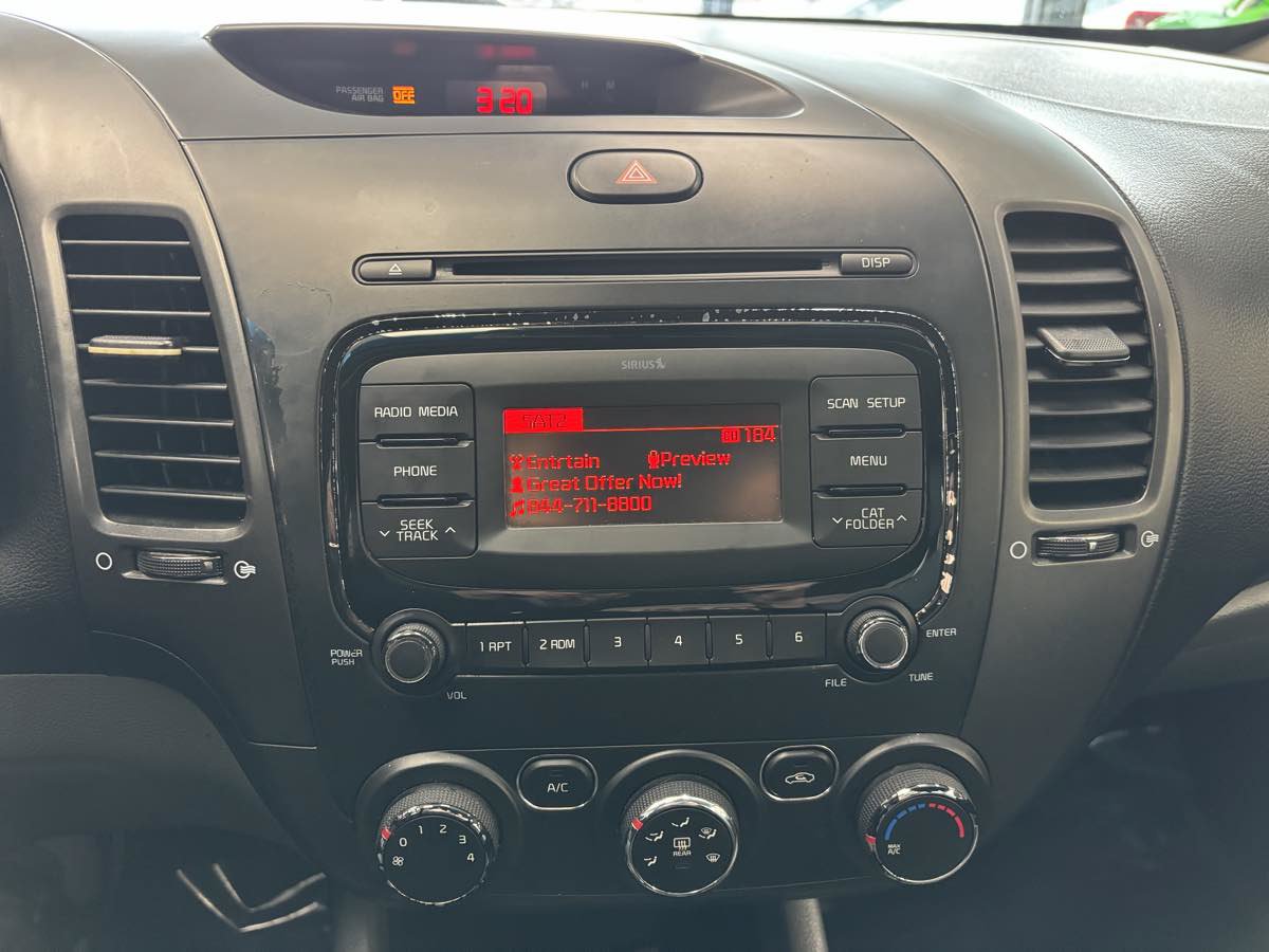 Used 2018 Kia Forte LX FWD image 17