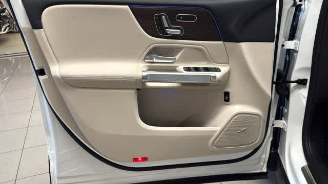 New 2026 Mercedes-Benz GLB 250 4MATIC image 14
