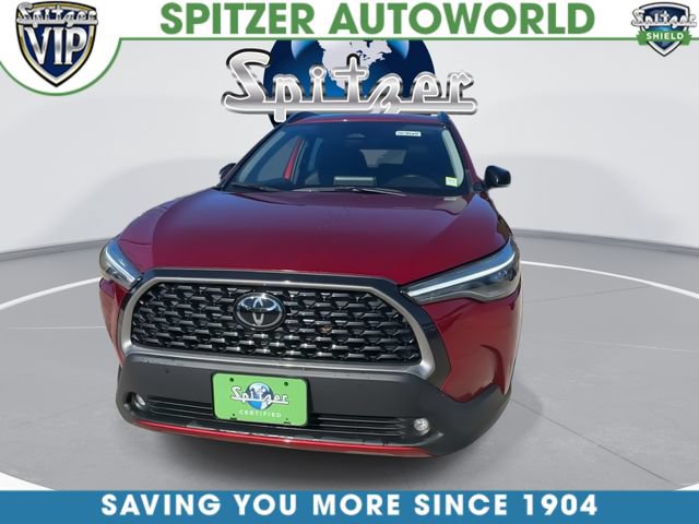 Used 2025 Toyota Corolla Cross XLE w/ Convenience Package AWD/4WD image 3