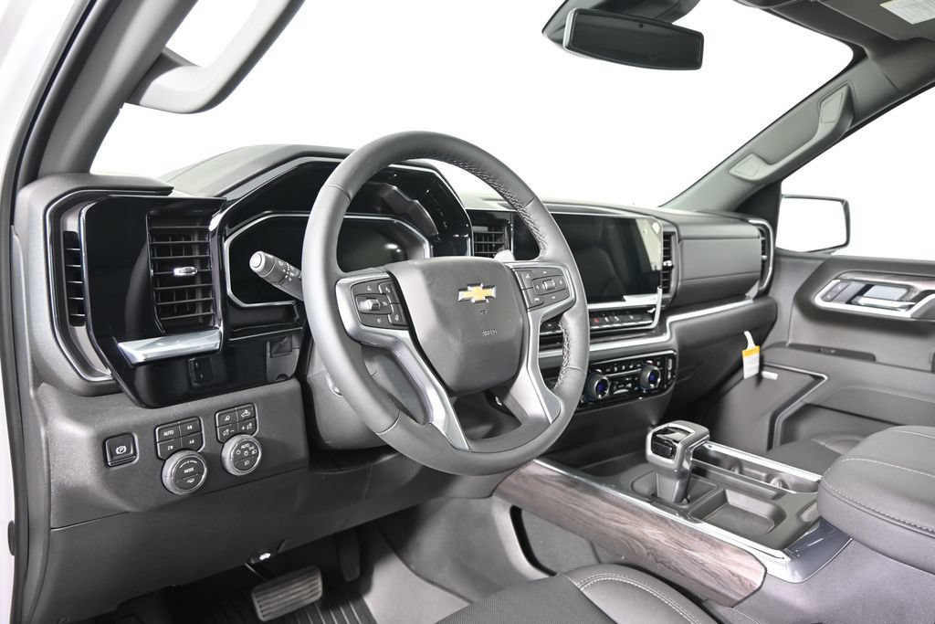 New 2026 Chevrolet Silverado 1500 LTZ w/ LTZ Premium Package AWD/4WD image 22