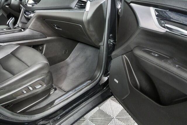 Certified 2023 Cadillac XT5 Premium Luxury w/ Technology Package FWD image 37
